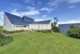 Detached Country House with Open Views