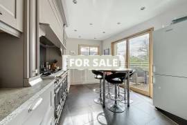 Stunning Villa with Panoramic Sea Views Stunning Villa with Panoramic Sea Views