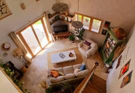 Elegant And Charming Villa With Landscaped Plot