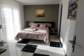 Recently Built Villa with Lovely Pool in Gardens