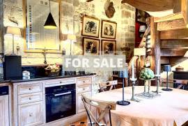 Stunning Mansion House with Landscaped Garden