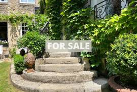 Stunning Mansion House with Landscaped Garden