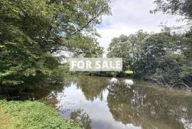 Detached Country House with Pond and Guest Gite