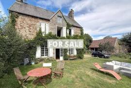 Detached Country House with Pond and Guest Gite