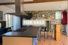 Country House with Panoramic Views