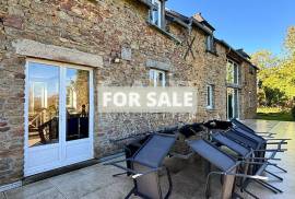 Country House with Panoramic Views