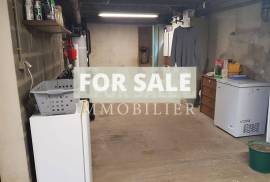 Traditional House with Garden