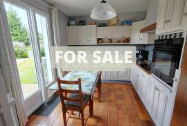 Detached House with Landscaped Garden