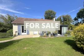 Detached House with Landscaped Garden