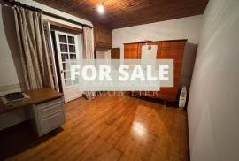 Detached Country House with Outbuilding