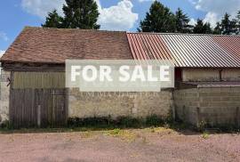 Detached Country House with Outbuilding