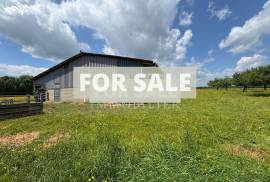 Detached Country House with Outbuilding