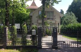 Detached house for rent in Jurmala, 140.00m2