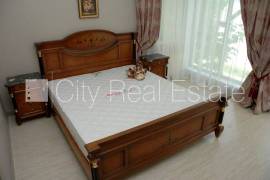 Detached house for rent in Jurmala, 140.00m2