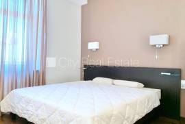 Apartment for rent in Riga, 100.00m2