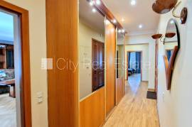 Apartment for sale in Riga, 189.00m2