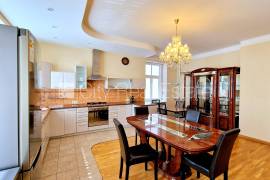 Apartment for sale in Riga, 189.00m2