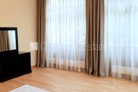 Apartment for rent in Riga, 249.20m2