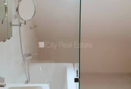 Apartment for rent in Riga, 249.20m2