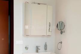 Apartment for rent in Riga, 249.20m2