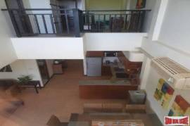 Large beautiful 3 bedroom duplex near beach for sale - Na jomtien Large beautiful 3 bedroom duplex near beach for sale - Na jomtien