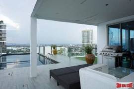 Luxury Penthouse beach front with a great sea view private area for sale - Naklua