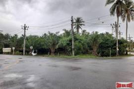 Exceptional 2 Rai Land Plot on Easy Accessible Corner Lot in Had Yao, Krabi Exceptional 2 Rai Land Plot on Easy Accessible Corner Lot in Had Yao, Krabi