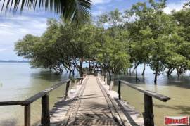 Twelve Room Resort with Pool & Cafe for Sale in Khao Thong, Krabi