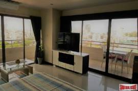 Large 60sq.m Studio with huge Balcony in the heart of Pattaya