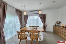 Golden Neo Sathorn - 4 Bedrooms & 3-4 Bathrooms
