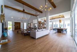Woodlands: Luxury 7 Bed 7 Bath Pool Villa in HuaHin
