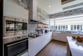 Woodlands: Luxury 7 Bed 7 Bath Pool Villa in HuaHin