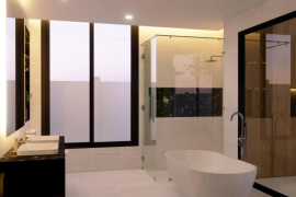 Luxurious Pool Villa 4 Bed 4 Bath in Nai Harn
