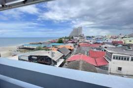 Direct on the Sea: 5 Floor Business or Private House