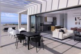 3 Bedroom Top Floor Apartment - City Center, Paphos