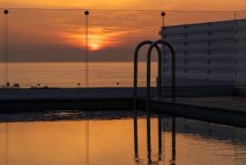 3 Bedroom Top Floor Apartment - City Center, Paphos