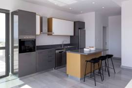 3 Bedroom Top Floor Apartment - City Center, Paphos