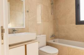 3 Bedroom Top Floor Apartment - City Center, Paphos