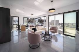 3 Bedroom Top Floor Apartment - City Center, Paphos