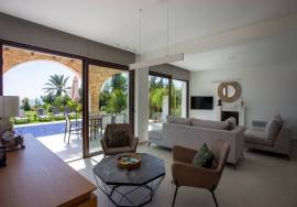 5 Bedroom Seafront Villa - Ayia Thekla, Famagusta