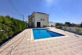 3 Bedroom Unfurnished Villa - Peyia, Paphos