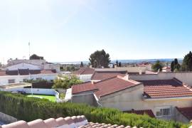 FANTASTISCHE VILLA IM ZENTRUM VON QUESADA