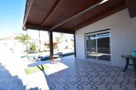 FANTASTISCHE VILLA IM ZENTRUM VON QUESADA