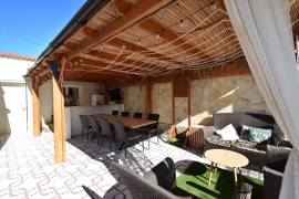 FANTASTISCHE VILLA IM ZENTRUM VON QUESADA