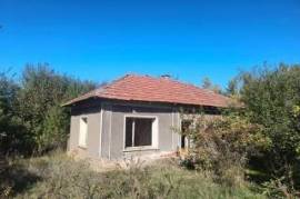 Old rural property with plot of land and quiet Vratsa