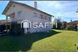Maison T6 de 205m² 4 chambres et son balcon traversant avec vue sur le Cagire, son jardin de 675m², garage de 18m²