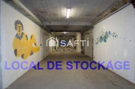 LOCAL COMMERCIAL DE STOCKAGE IDEALEMENT SITUE