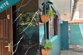 ENSEMBLE IMMOBILIER A VENDRE A KOUROU