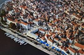 Šibenik, City for sale, commercial space 73 m2, restaurant