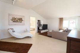 Poreč, newly renovated apartment with garden